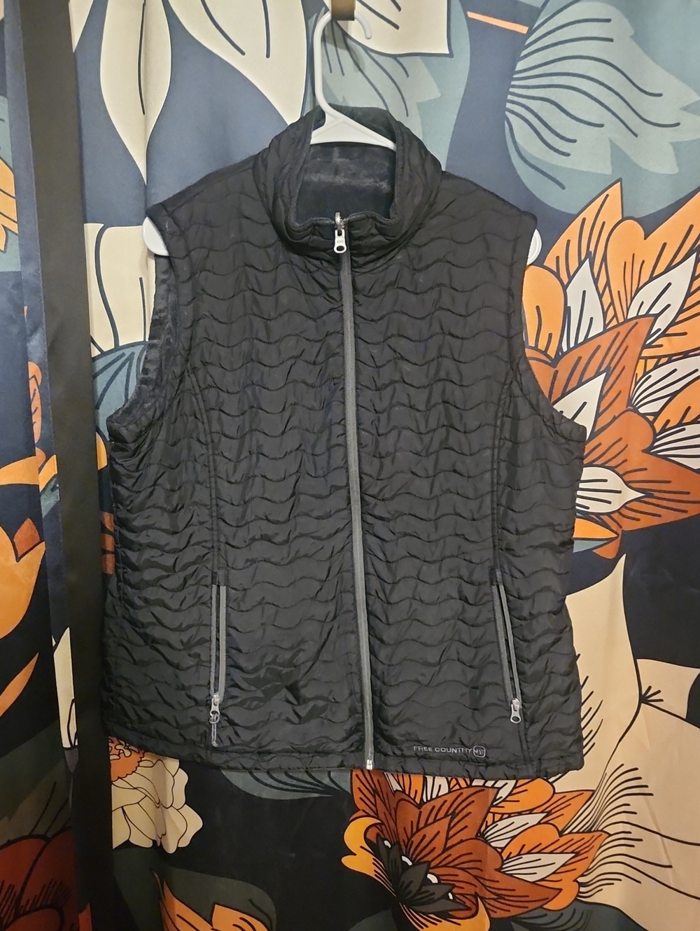 Women's Black Quilted Zip-Front Vest